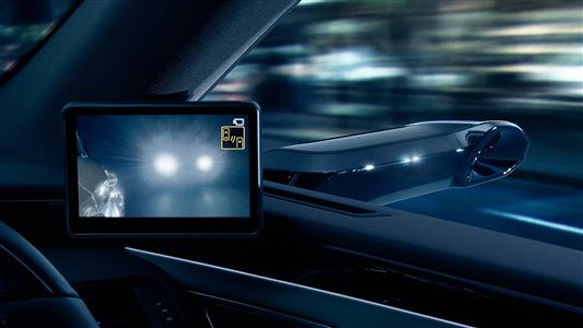 Caméra rétroviseur : Lexus grille la politesse à Audi